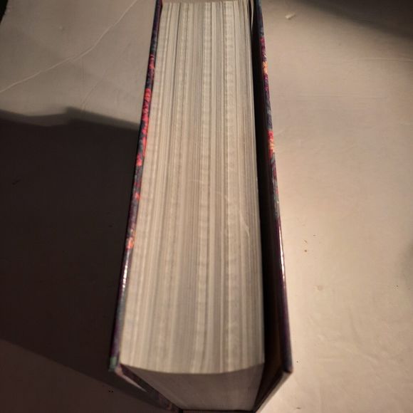 God's Little Devotional Bible for Women by Honor Books: Used - Picture 6 of 8